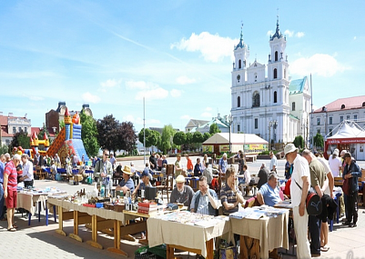 КАЖДЫЕ ПОСЛЕДНИЕ ВЫХОДНЫЕ МЕСЯЦА В ЛЕТНИЙ ПЕРИОД ВЫСТАВКА-ЯРМАРКА СТАРИНЫ «ГАРАДЗЕНСКІ СКАРАБЕЙ»